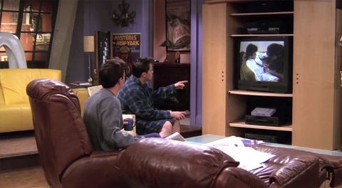 17 Things Seen In Friends That Aren T Even A Thing Anymore