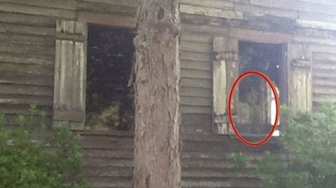 13 Real Ghost Sightings - Pictures And Videos Of Ghosts Caught On Tape