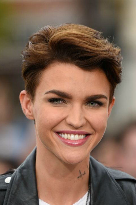 30 Short Hairstyles For Thick Hair 2017 Women S Haircuts
