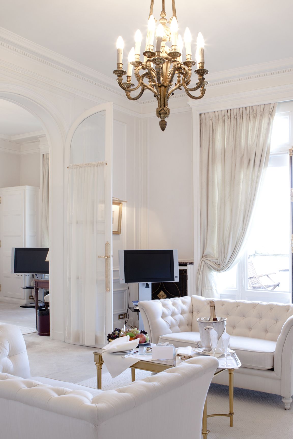 47 Easy Home Decorating Tricks