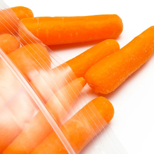 Baby carrots in ziplock bag