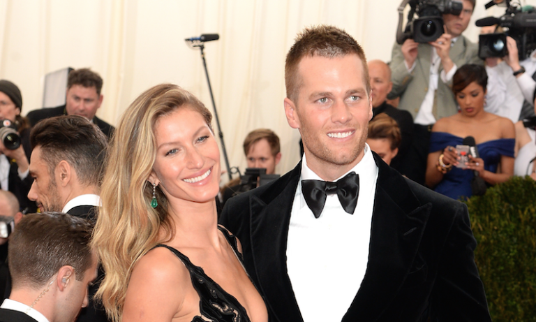 Tom Brady And Gisele Adopt Dog - Tom Brady and Gisele Bündchen