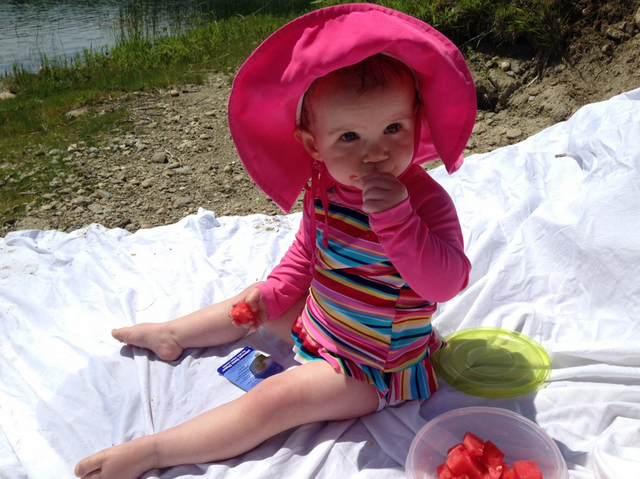 Hat, Pink, Baby & toddler clothing, Slipper, Sun hat, Foot, Toe, Flip-flops, Barefoot, Sandal, 
