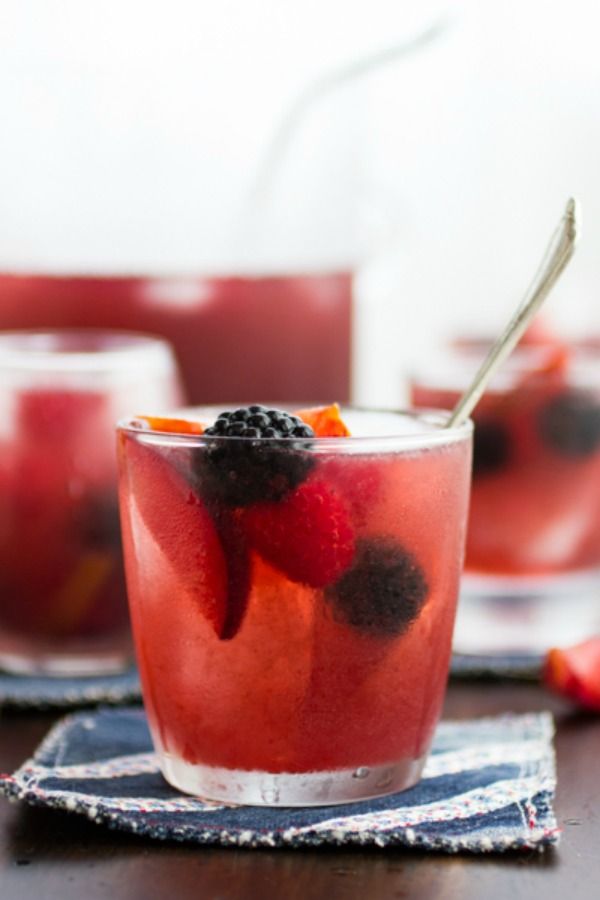 Sangria Recipes - Fruity Recipes for Sangria