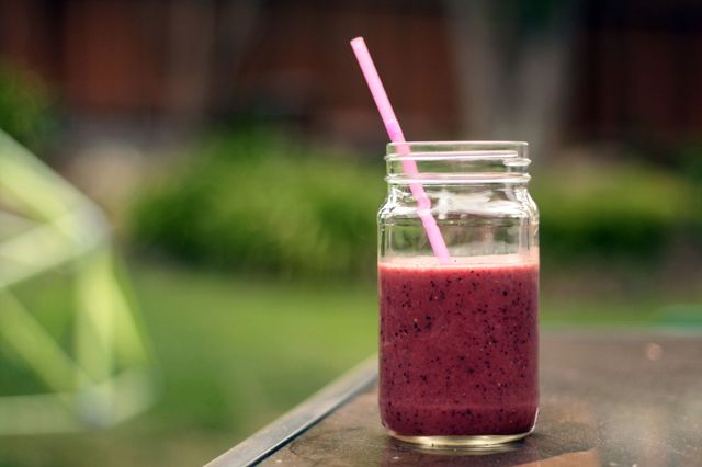 Want to Lose Weight? Thicken Up Your Smoothie