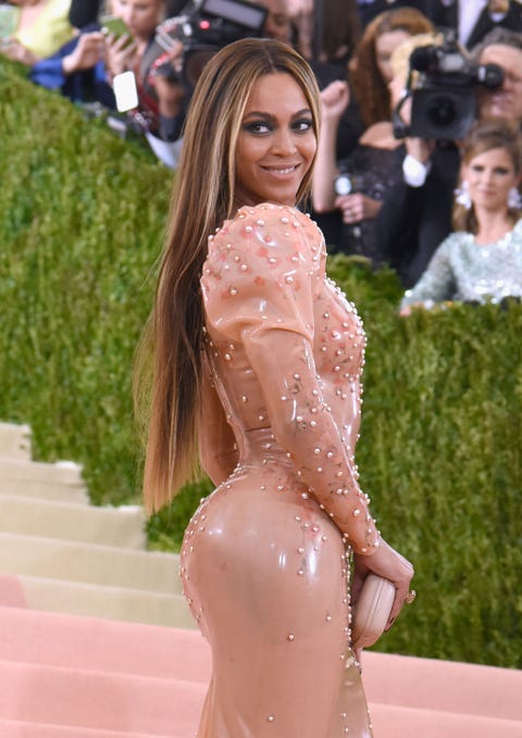 Beyoncé <p>Even though Beyoncé's known for her curves, she once made headlines for the <a href="http://themastercleanse.org/beyonce-diet/" target="_blank">Master Cleanse liquid diet</a> that she used to lose weight for <em>Dreamgirls</em>. Known as the "Lemonade" diet, the Master Cleanse recommends an elixir consisting of water, lemon juice, maple syrup, and cayenne pepper. For now, she seems to have sworn off juice cleanses in favor of temporary veganism, which eliminates all animal products from your diet. </p>