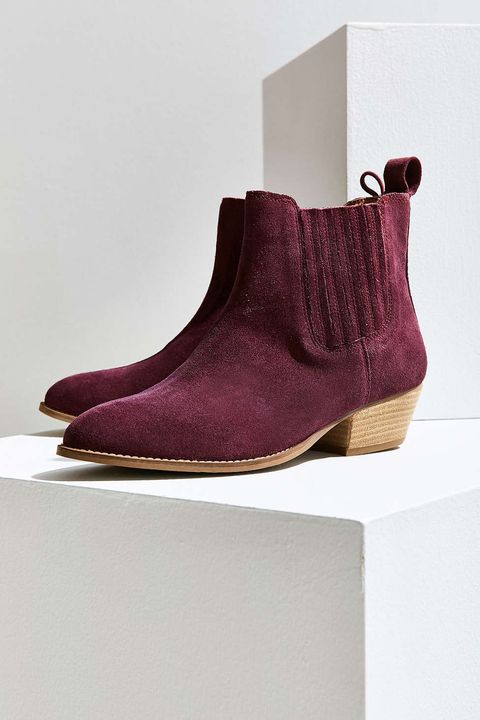 <p>$89; <a href="http://www.urbanoutfitters.com/urban/catalog/productdetail.jsp?id=38929386&category=W_SHOES_BOOTS&color=061" target="_blank">Urban Outfitters</a></p>
