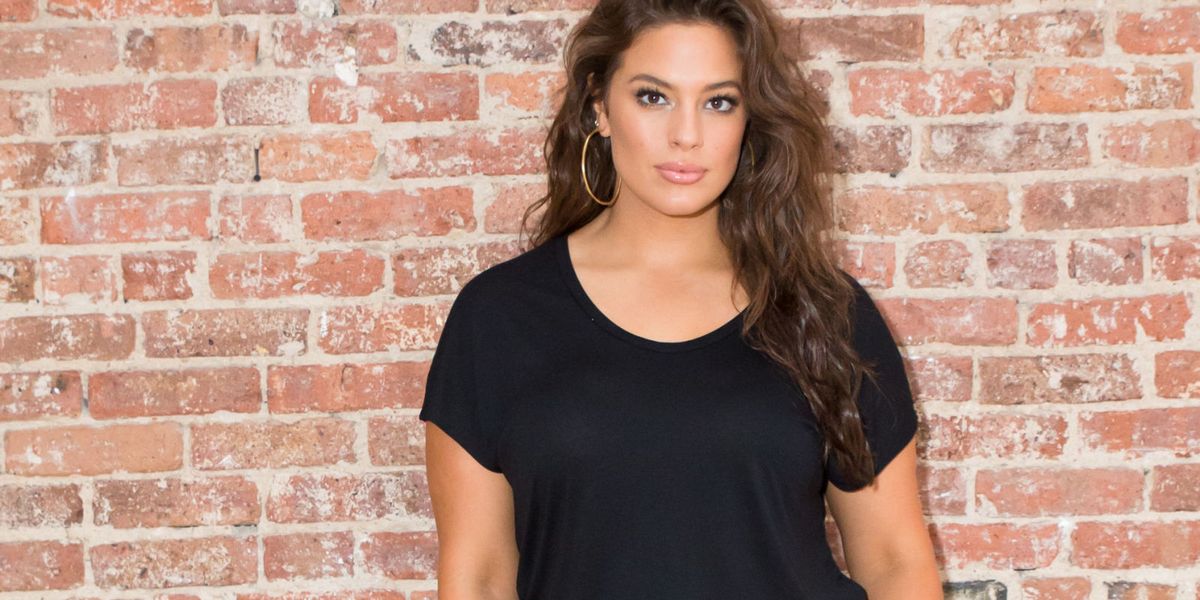 Ashley Graham Curves Come In 2s 12s And 22s