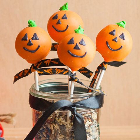 23 Cute Halloween Cake Pop Recipes - Halloween Themed Cake Pop Ideas