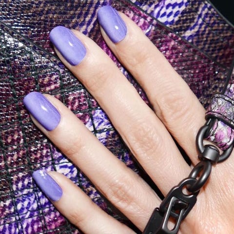 <p>Instead of darker light from top to bottom, paint the sides of your nails darker and make the middle the lightest point for <a href="https://www.instagram.com/p/BIEFOGKDbfX/" target="_blank">a fun twist on the ombre trend</a>.</p>