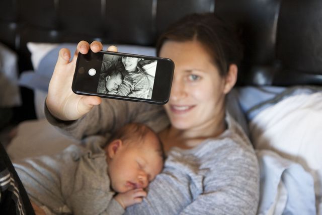 Should Parents Post Baby Photos on Facebook - Are Social Media Baby ...