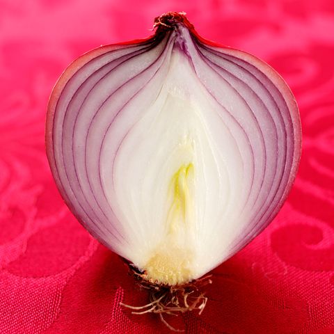 Onion, Red onion, Vegetable, Shallot, Allium, Plant, Elephant garlic, Yellow onion, Food, Pearl onion, 