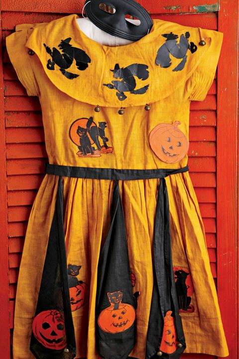<p>Prior to the late&nbsp;1940s, Halloween costumes, like this circa 1917 frock, were&nbsp;homemade. These days, the market&nbsp;prices can start&nbsp;at $75 for basic vintage costumes in mint&nbsp;condition and go as high as $1,500&nbsp;for ones based on cartoon characters, television&nbsp;stars, or political subjects.&nbsp;</p><p><span data-redactor-tag="span" data-verified="redactor"></span></p>
