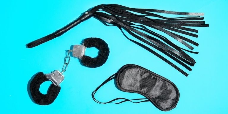 Audio equipment, Earrings, Teal, Aqua, Turquoise, Azure, Technology, Audio accessory, Gadget, Natural material, 