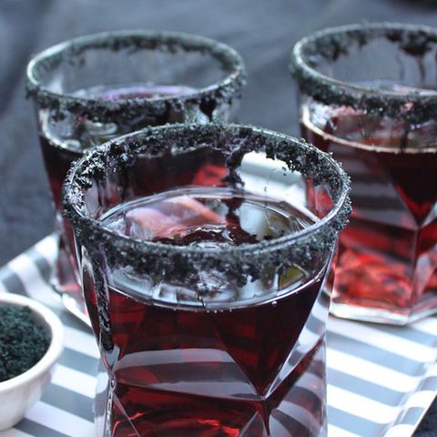 Drink, Kalimotxo, Food, Cranberry juice, Old fashioned glass, Glass, Ingredient, Shot glass, Mulled wine, Blackberry, 