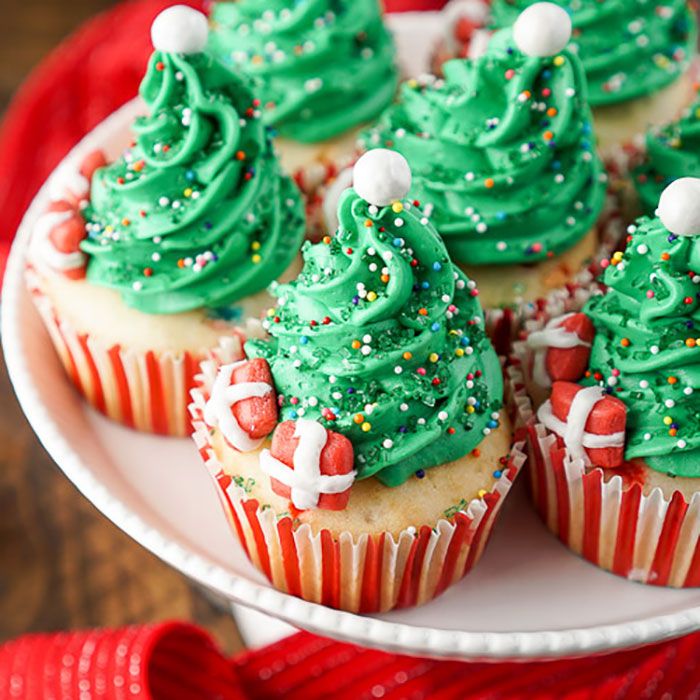 19 Best Christmas Cupcake Recipes - Holiday Cupcake Decorating Ideas