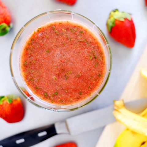 <p><strong data-redactor-tag="strong">Ingredients<br></strong><span>1 banana<br></span><span>½ cup strawberries<br></span><span>½ cup watercress<br></span><span>½ cup almond milk<br></span><span>½ cup ice</span></p><p><strong data-redactor-tag="strong">Directions:&nbsp;</strong><span>Blend all ingredients together until smooth. Makes one 12-ounce serving.</span></p><p><i data-redactor-tag="i">Recipe courtesy of&nbsp;</i><i data-redactor-tag="i"><a href="https://easyhealthysmoothie.com/" data-tracking-id="recirc-text-link" target="_blank">EasyHealthySmoothie</a>.&nbsp;</i></p>