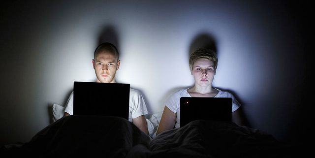 couple bed computer