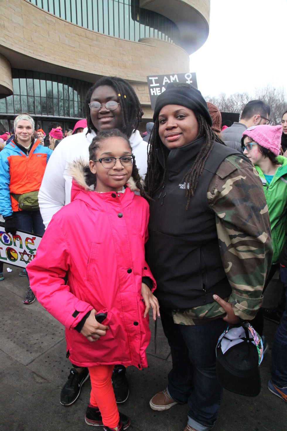 women with kids women's march