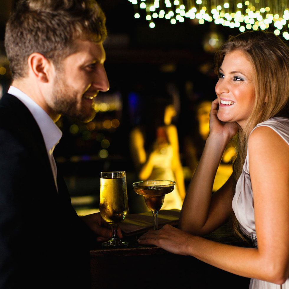 25+ Unique First Date Ideas That Take the Pressure Off