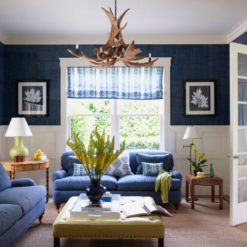 Introduce An Accent Color <p>What complements blue and white? Just look out the window: Nature has it figured out. "Green matches beautifully—think of trees against the sky," says <a href="http://www.megbraffdesigns.com/" target="_blank" data-tracking-id="recirc-text-link">Braff</a>. </p>