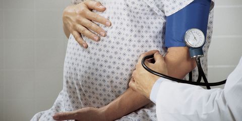 pregnant woman doctor