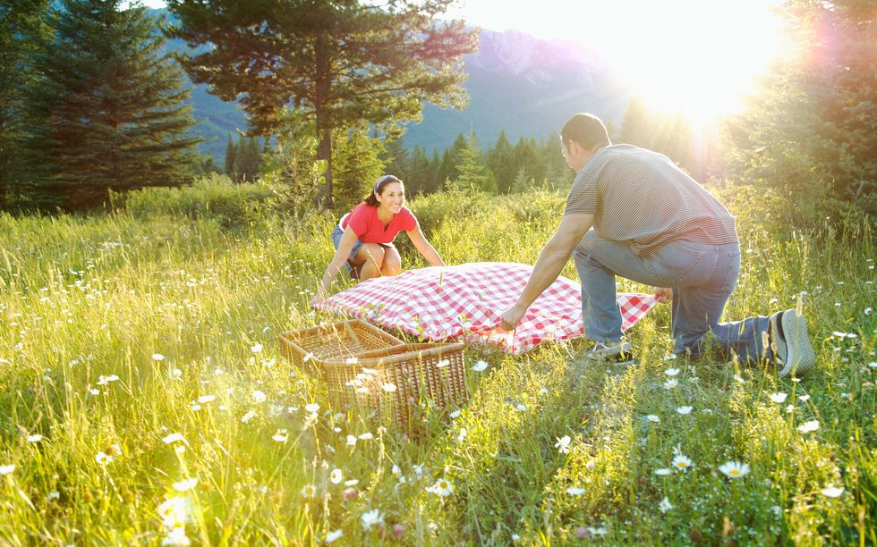 30 Summer Romance Tips - Why Summer Love Is So Romantic