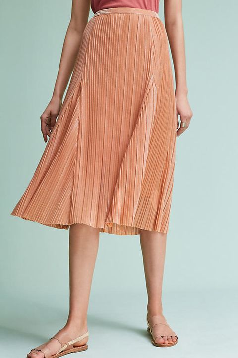 12 Cute Pleated Skirt Outfits for Women - How To Wear a Pleated Skirt