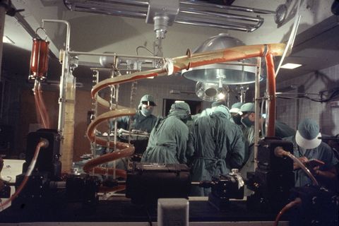<p>View in an operating room at Duke University where surgeons use a heart and lung machine during a procedure, Durham, North Carolina, 1958. <span class="redactor-invisible-space" data-verified="redactor" data-redactor-tag="span" data-redactor-class="redactor-invisible-space"></span>
</p><p><strong data-redactor-tag="strong" data-verified="redactor">RELATED: </strong><a href="http://www.redbookmag.com/body/pregnancy-fertility/a51049/transplant-survivor-dies-after-childbirth/" target="_blank" data-tracking-id="recirc-text-link"><strong data-redactor-tag="strong" data-verified="redactor">31-Year-Old Heart Transplant Survivor Dies Hours After Giving Birth</strong></a></p>