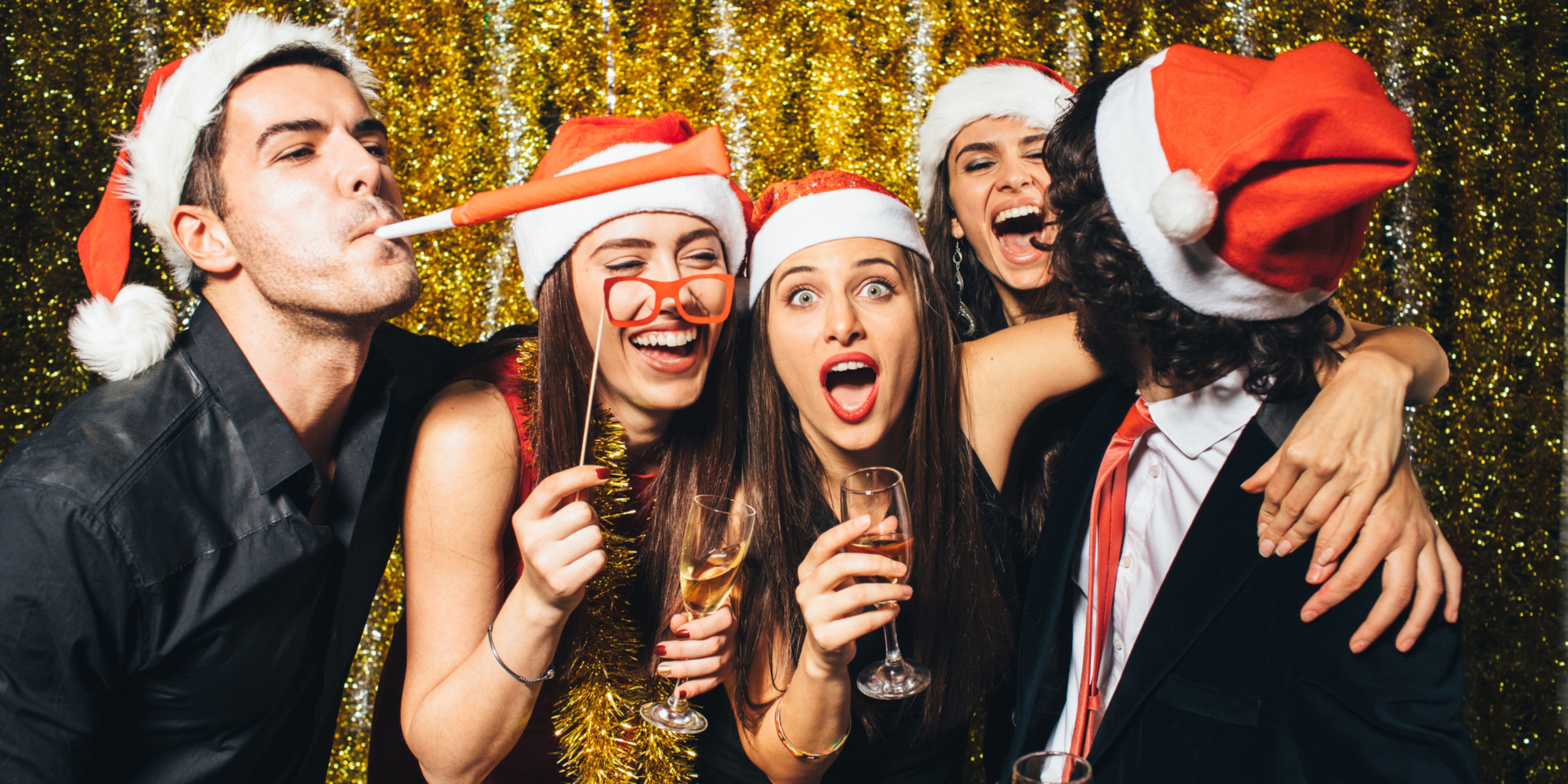 College christmas shop party outfits