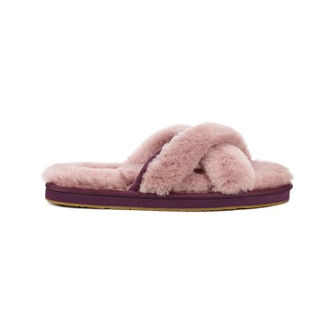 15 Cute and Cozy Slippers You'll Want to Wear All Winter Long