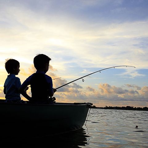 Angling, Fisherman, Sky, Recreational fishing, Fishing, Recreation, Water, Fishing rod, Boats and boating--Equipment and supplies, Evening, 