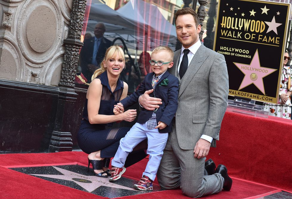Anna Farris and family