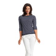 striped tee with white guess capris