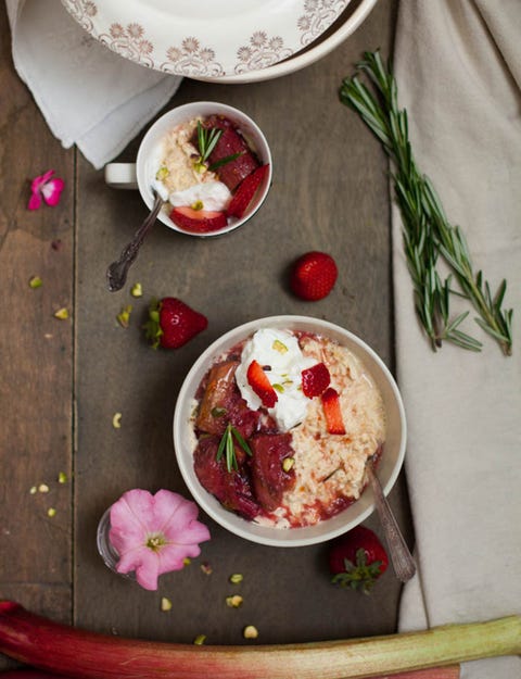 Rhubarb rosemary muesli image