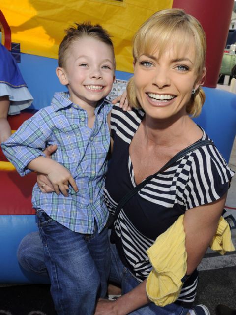 Jaime Pressly Interviewed By Her Son Dezi 4   548a4adfbf175   Jaime Pressly And Son Msc 