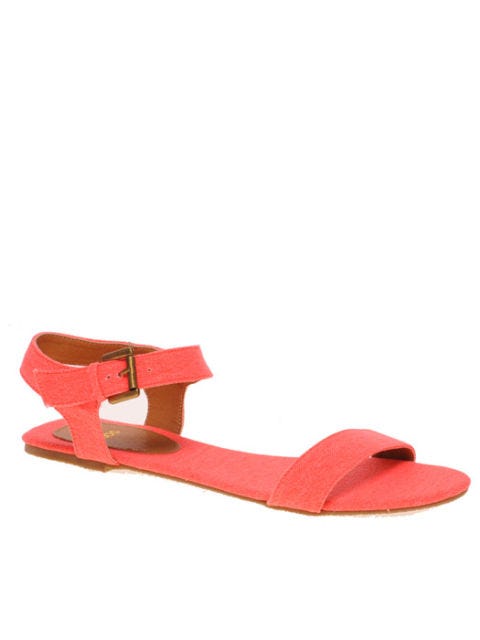 5 Summer Sandals Under image