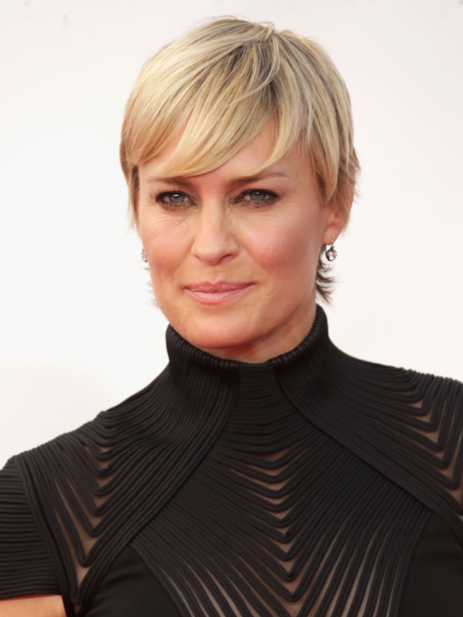 Robin Wright Haircut Tutorial - what hairstyle is best for me