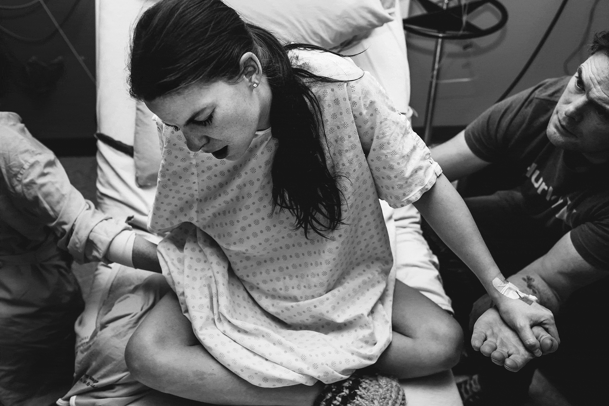 These Raw Photos of a Mom Delivering Her Preemie Are a Reminder of How  Powerful Birth Really Is