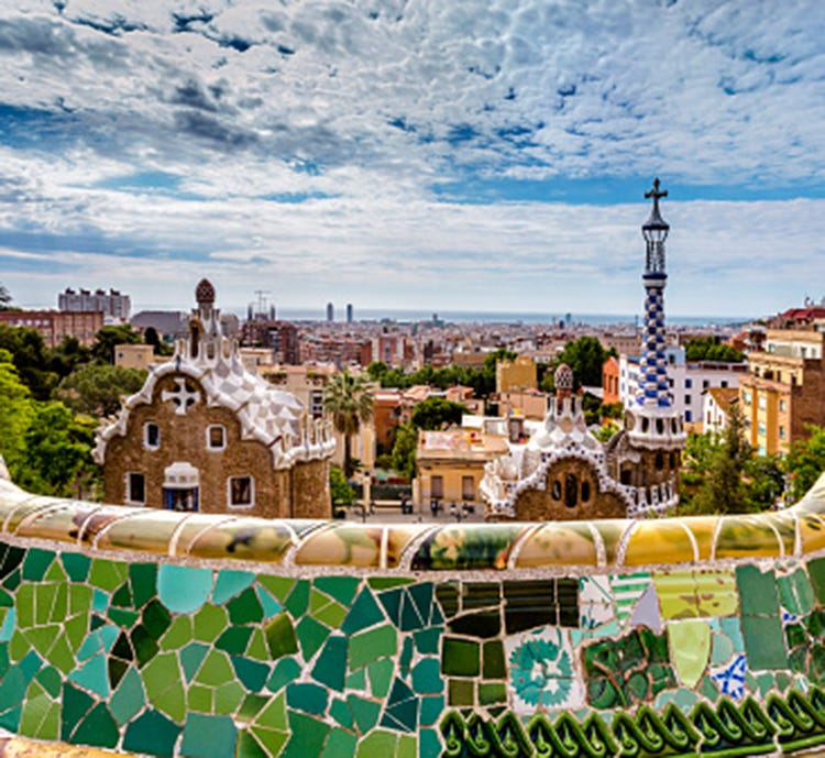 Daytime, Town, Sky, Human settlement, City, Wall, Architecture, Tourism, Building, Vacation, 