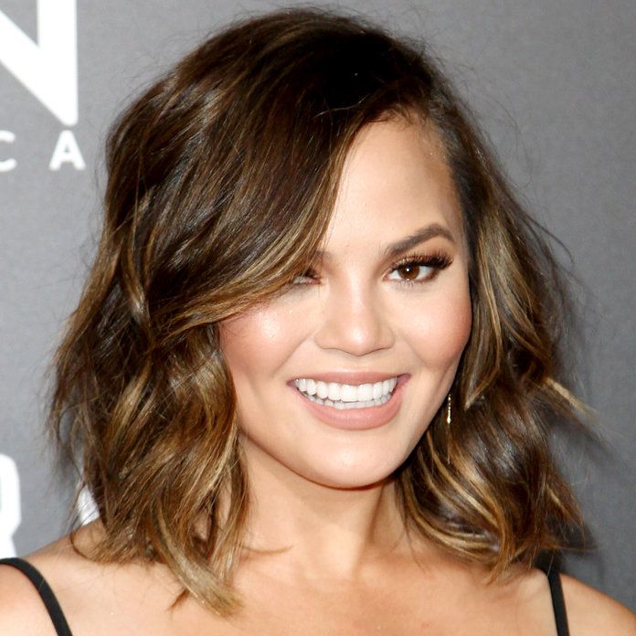 Medium-Length Haircuts: 50 Styles to Try for 2023 | Glamour