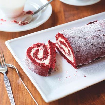 Mary Berry's Swiss Roll (A Tutorial)