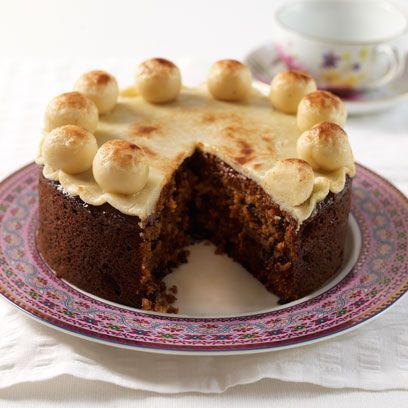 Cracking Easter treats! Mini pistachio and cherry Simnel cakes | Daily Mail  Online