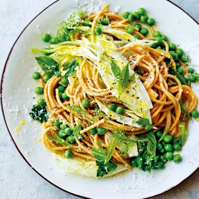 Pasta with peas, fennel, mint and parsley | Vegetarian recipes