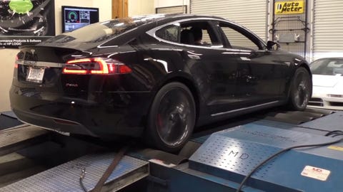 Tesla P85d Has Dyno Issues Thanks To 864 Lbs Of Torque Image