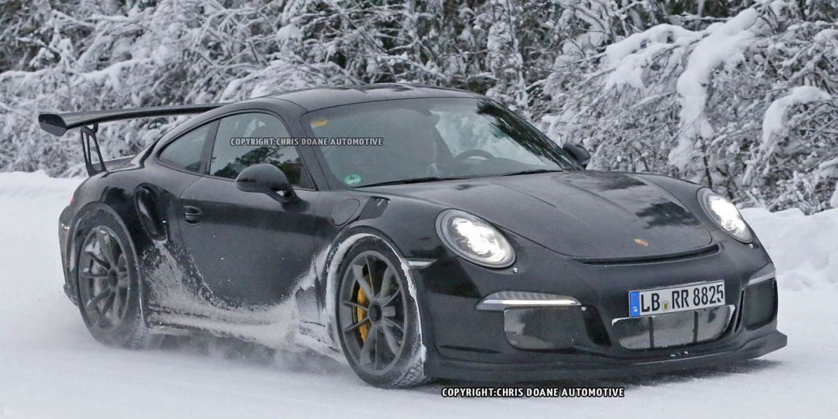 2016 Porsche 911 GT3 RS gets naked in the Arctic