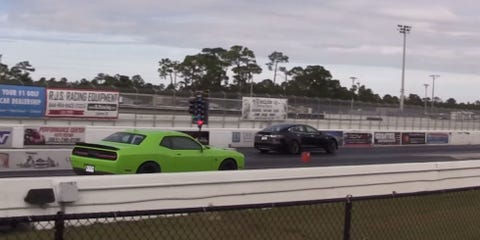 Tesla destroys Dodge Challenger Hellcat at dragstrip