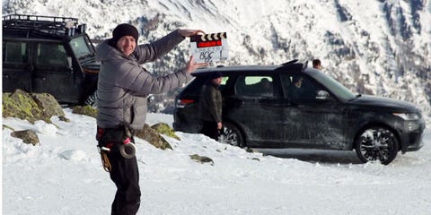 Watch the Land Rovers on location for SPECTRE