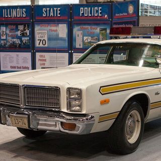 1977 Dodge Monaco Police Car - Live in Chicago