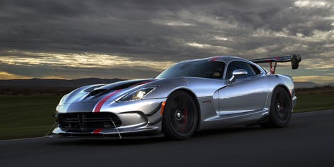Dodge Goes All Out With The 2016 Viper Acr